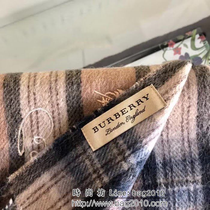 BURBERRY巴寶莉新款 品牌字母刺繡山羊絨圍巾 LLWJ6567